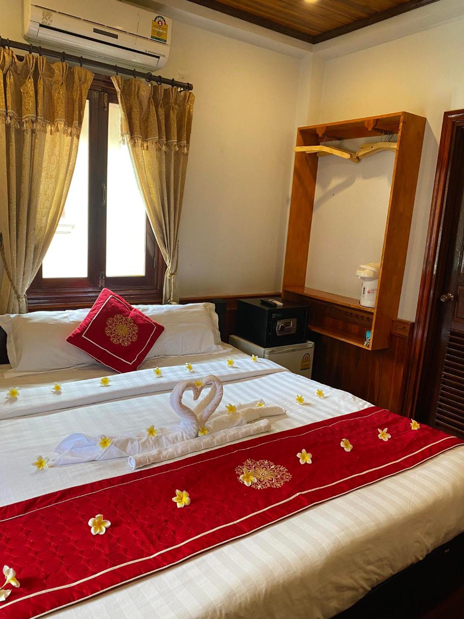 Golden Lotus Boutique Hotel Luang Prabang Exterior foto